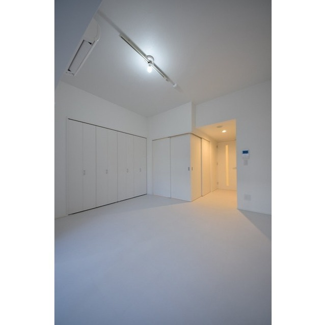 Ｙ’s大手通の洋室