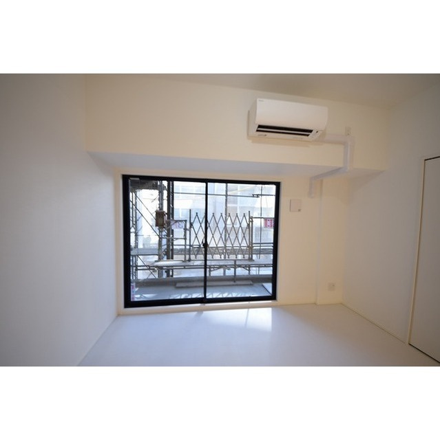 Ｙ’s大手通の洋室