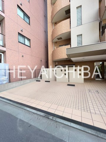 CASSIA錦糸町South Courtの駐車場