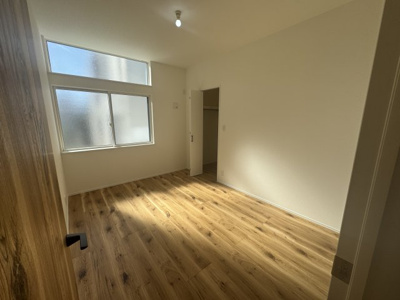 【洋室】 | 宜野湾市大山（全2棟）ラスト2号棟 | 2号棟　洋室6帖＋WIC付き♪