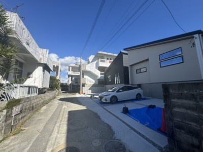 【前面道路含む現地写真】 | 宜野湾市大山（全2棟）ラスト2号棟 | ※北西側4m♪