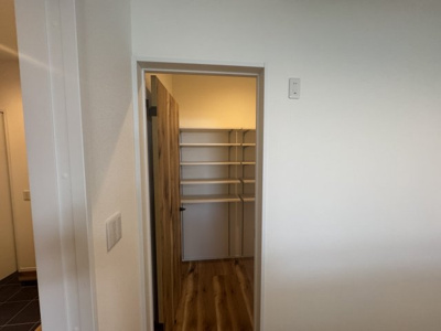 【収納】 | 宜野湾市大山（全2棟）ラスト2号棟 | 2号棟　大容量パントリー付き♪