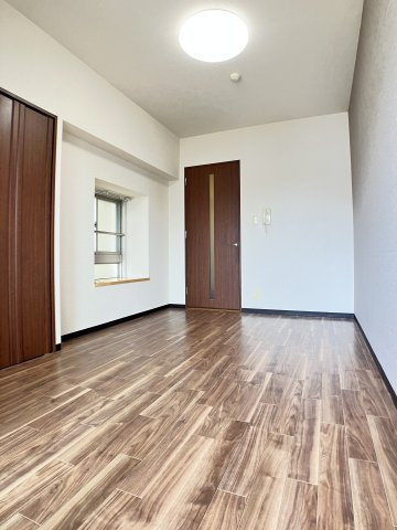 東小橋Ⅱ番館の居間・リビング