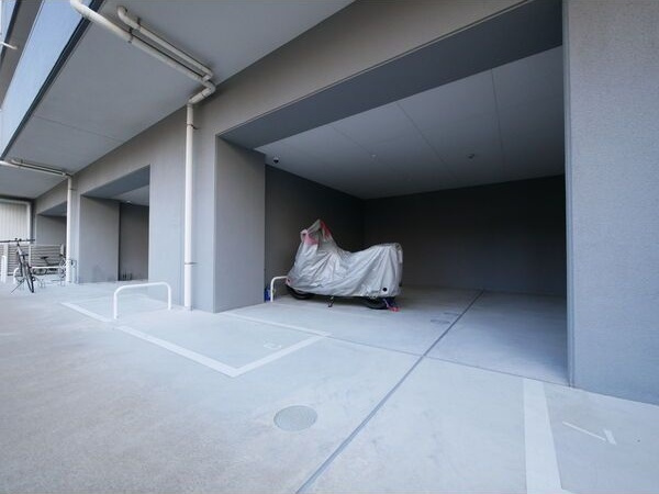 エスフィオーレのその他共用部分|オートバイ置き場
