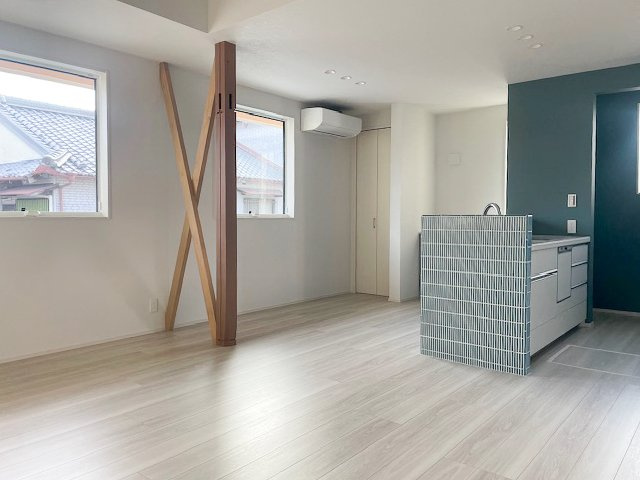 鈴鹿市肥田町の居間・リビング