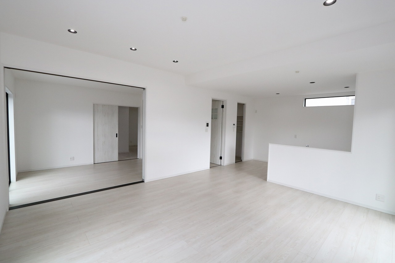 【居間・リビング】の画像