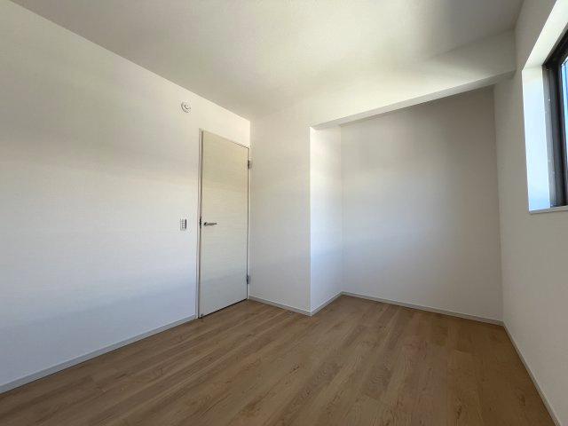 青梅市河辺町6丁目　新築戸建全1棟の洋室|【洋室1】4.5帖