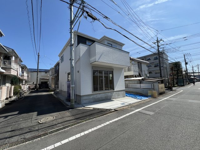 青梅市河辺町6丁目　新築戸建全1棟の前面道路含む現地写真