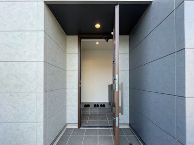 【玄関】 | 鈴鹿市中江島町