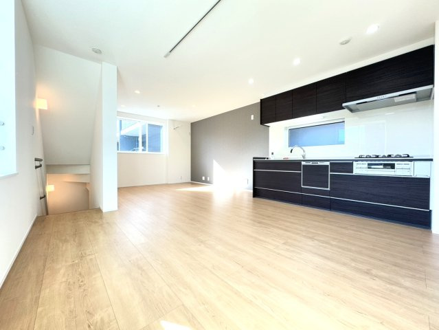 板橋区大山金井町　堂々完成　生活快適エリア　大型邸宅の画像