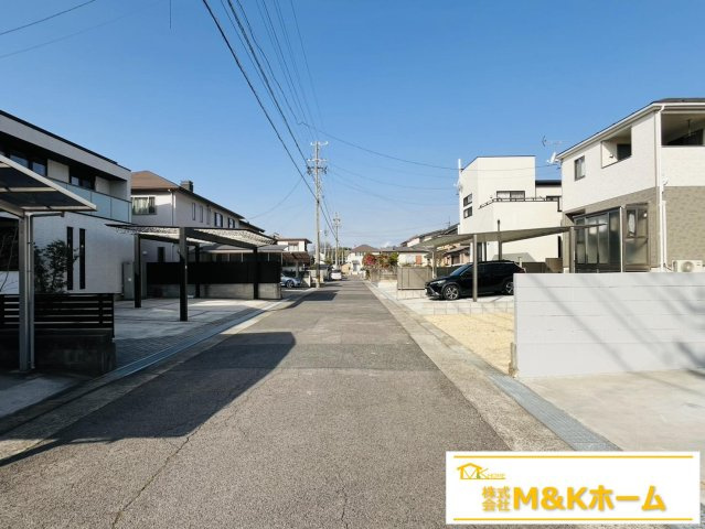 知多市つつじが丘1丁目　全1棟の前面道路含む現地写真|R8.1.19撮影　前道6ｍ