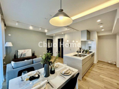 【居間・リビング】 | アーバンドックパークシティ豊洲タワーB | 【居間・リビング】「ＬＤＫは家族団らんをデザイン」広いＬＤＫでは家族が集まり一緒の時間を過ごせる工夫がされております。何気ない一日の当たり前のひとコマがいつか一生の宝物になります