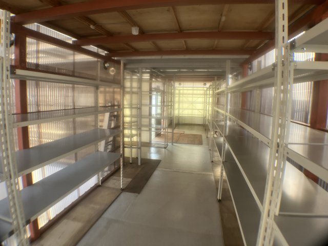 下大久保倉庫のエントランス