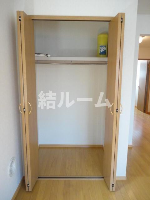 豊島区高松２丁目のアパートの収納