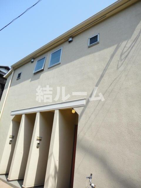 豊島区高松２丁目のアパートのエントランス