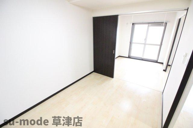 【洋室】 | GREEN AWAY | 個人の部屋や寝室として使える洋室です