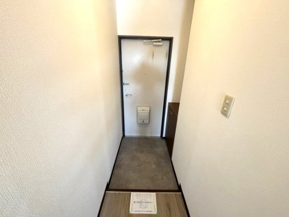 カーサ御影山手　の玄関