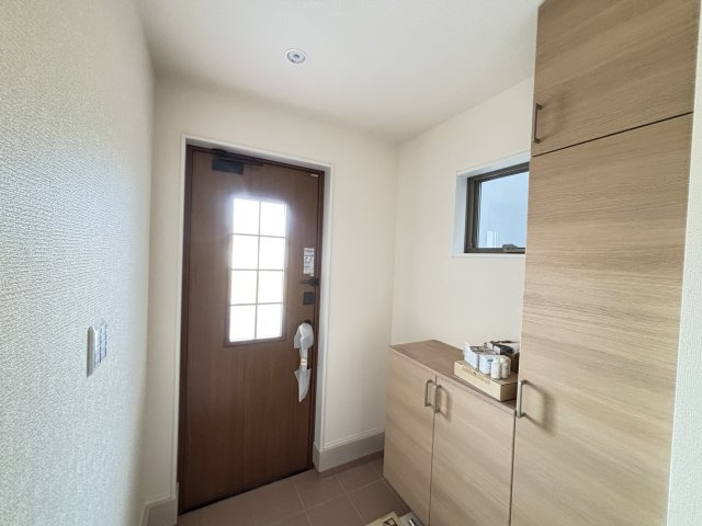 知立市八橋町的場126-1『仲介手数料無料』新築戸建ての玄関