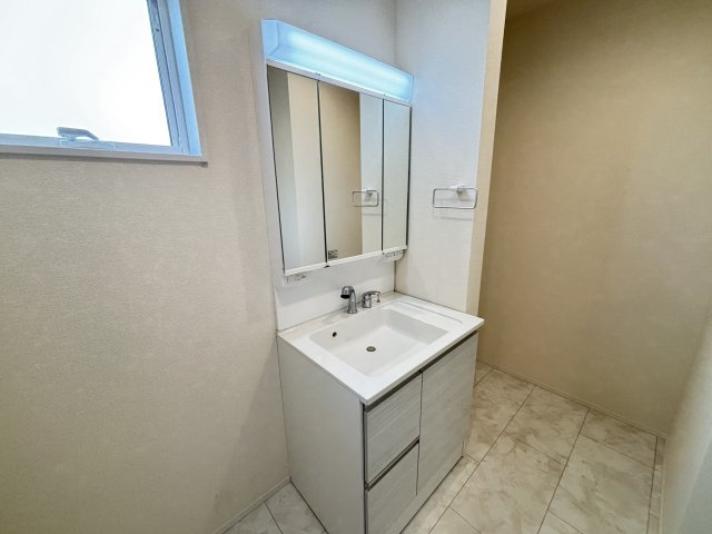 知立市八橋町的場126-1『仲介手数料無料』新築戸建ての独立洗面台