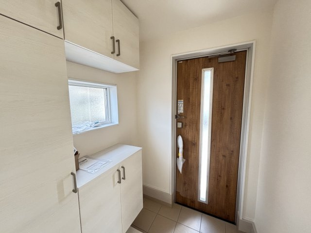 知立市八橋町的場126-1『仲介手数料無料』新築戸建ての玄関