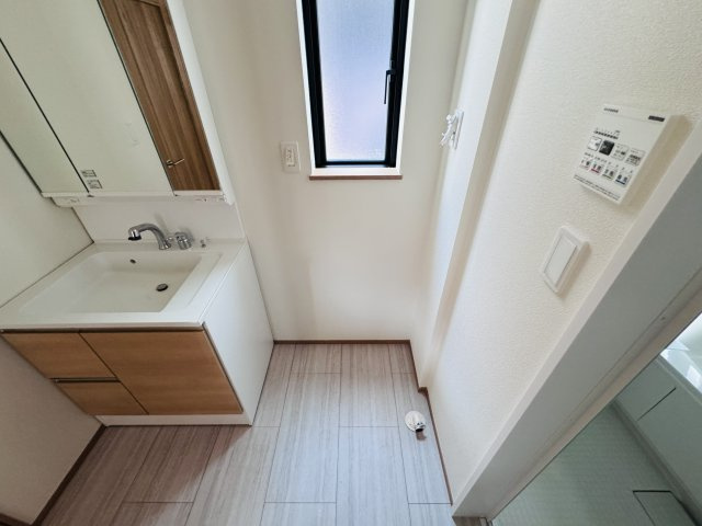 市川市菅野２丁目新築戸建【八幡小学校：10分】のランドリースペース|洗濯機置き場