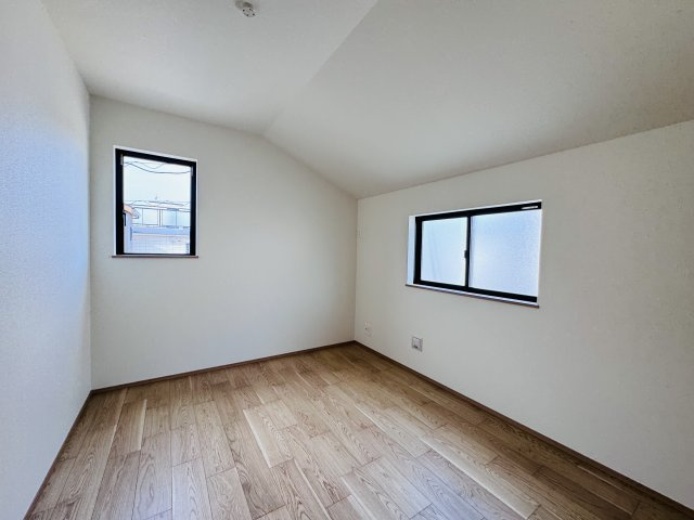 市川市菅野２丁目新築戸建【八幡小学校：10分】の洋室|5.25帖洋室