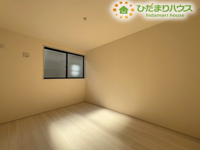 深谷市田中　第3　新築一戸建て　リーブルガーデン　02の子供部屋|シンプルで使いやすい洋室は、お子様の一人部屋にピッタリ◎勉強机やベッドを置くのにちょうど良い広さで、子供の成長をサポートします！