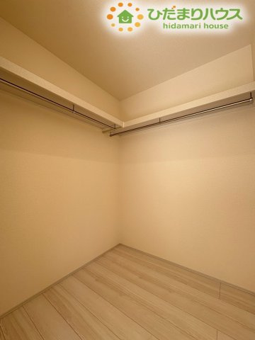 深谷市田中　第3　新築一戸建て　リーブルガーデン　02の収納|子供部屋に備え付けられた大容量のウォークインクローゼットです。衣服だけでなくおもちゃや季節のアイテムもまとめてスッキリ収納できます。