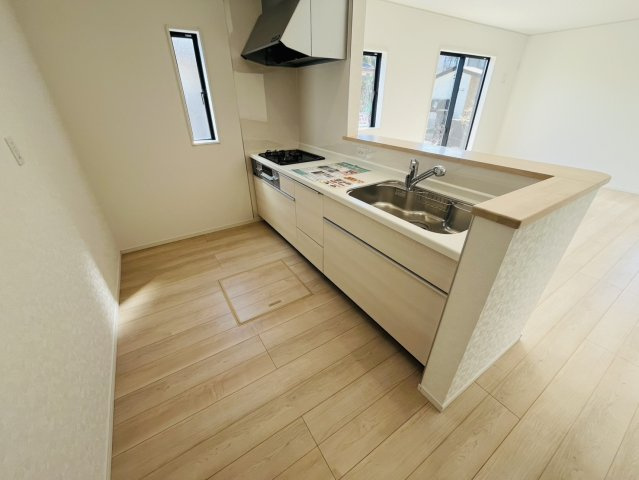 【Cradle Garden】　栃木市薗部町　第１３　全1邸の前面道路含む現地写真|〇前面道路〇
西側約4m
閑静な住宅街です。
2026年1月撮影