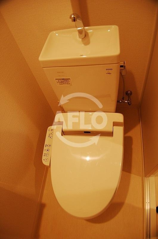 オリエンタル南堀江のトイレ|オリエンタル南堀江　温水洗浄便座
