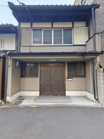 京都市中京区聚楽廻松下町中古戸建の外観|外観は落ち着いています