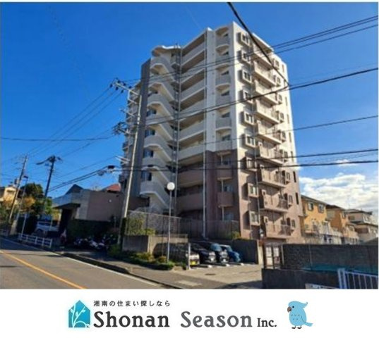 【外観】 | ３面バルコニーで開放感のある３ＬＤＫ◎　　　　　　　　　　　　　　
徒歩3分のスーパーなどお買い物環境良好です☆