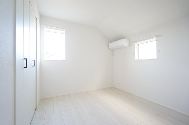 Sumai-to千葉市若葉区大宮台の洋室|お問合せは花まる商店まで！