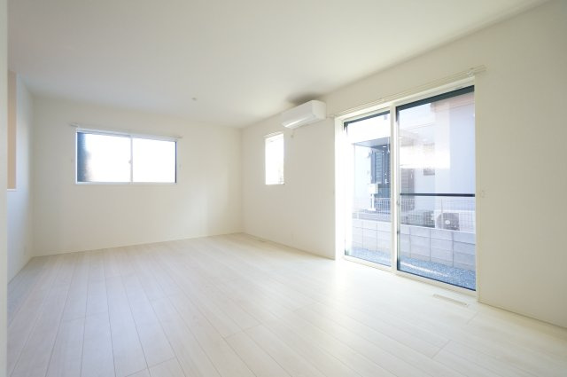 Sumai-to千葉市若葉区大宮台の居間・リビング|当日の見学大歓迎！