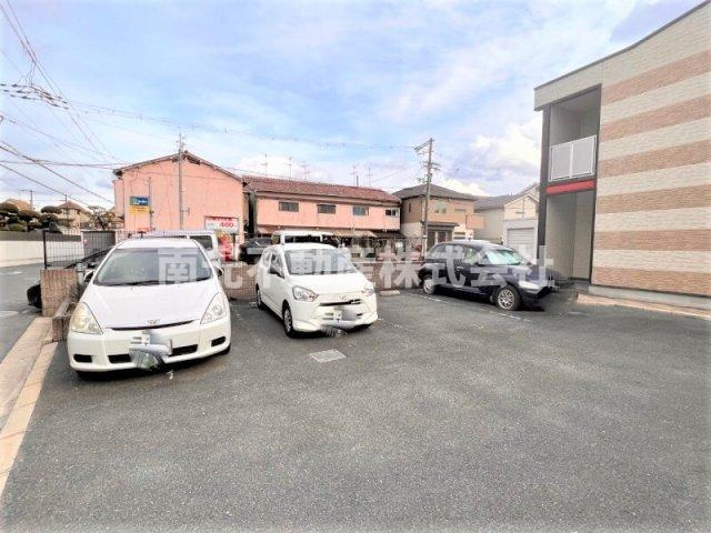 レオパレスANNEX ESTの駐車場