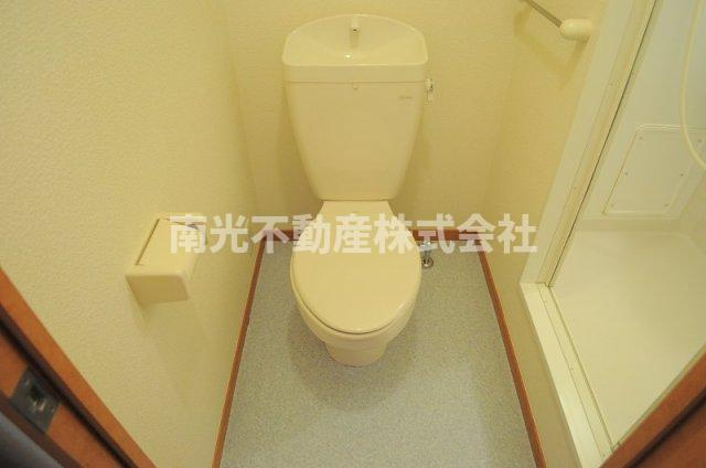 レオパレスANNEX ESTのトイレ