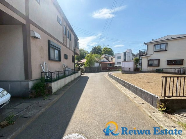 新築戸建　茅ヶ崎市香川2丁目の前面道路含む現地写真