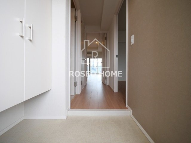 ATKレジデンスなにわ橋の玄関|同マンション別部屋：参考写真