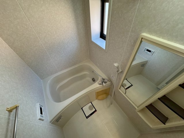 メゾンヴェールＢの浴室