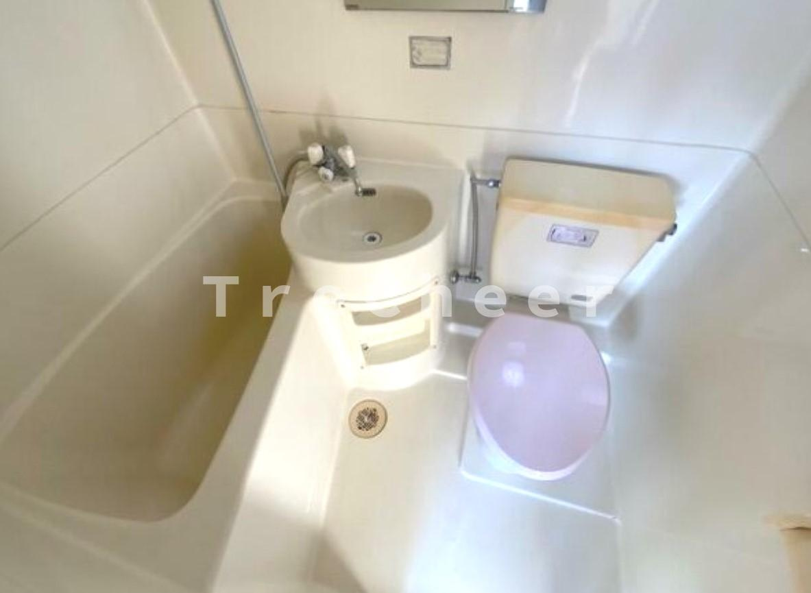 Y's泉町ビルの浴室