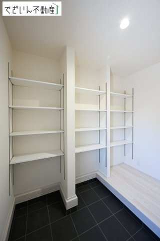 【玄関】 | Livele Garden.S深谷市田中第3【平屋】新築住宅 | ≪2号棟≫
現地(2026年5月撮影)