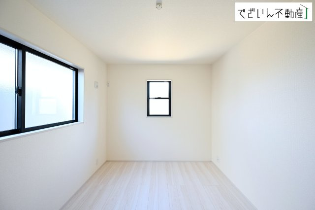 【洋室】 | Livele Garden.S深谷市田中第3【平屋】新築住宅 | ≪2号棟≫
現地(2026年5月撮影)