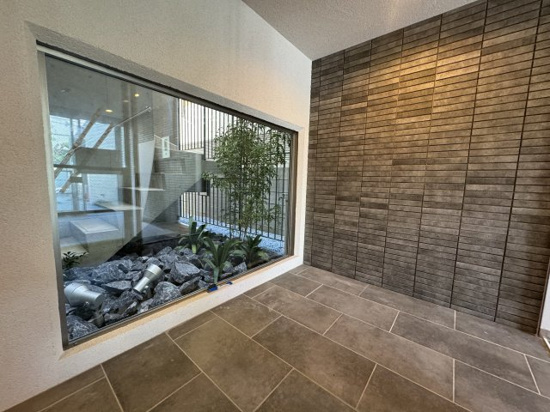 CLIVIA八幡のロビー