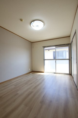 【洋室】 | 尾崎ハイツA棟