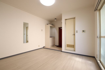 【洋室】 | ベルフラワー