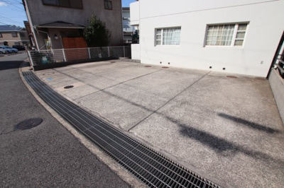 【駐車場】 | ベルフラワー