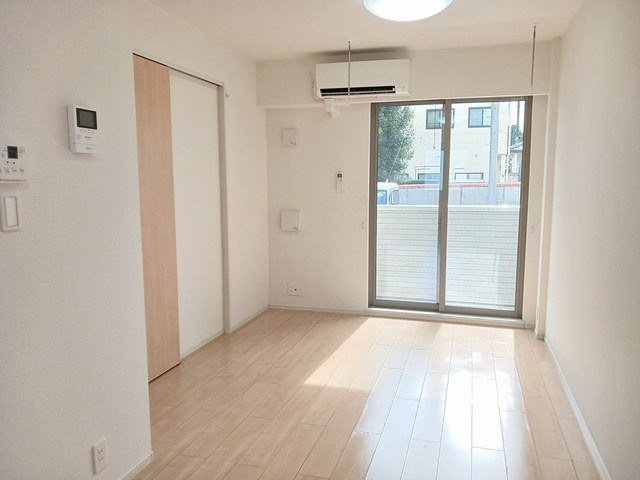 サンカスターニエの居間・リビング