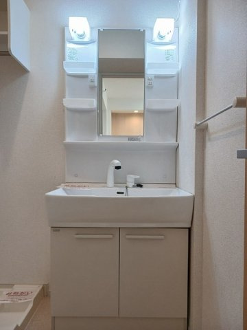 サンカスターニエの洗面所