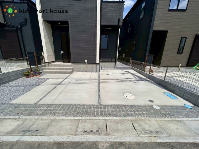 上尾市大谷本郷9期　新築戸建　グラファーレ11の駐車場