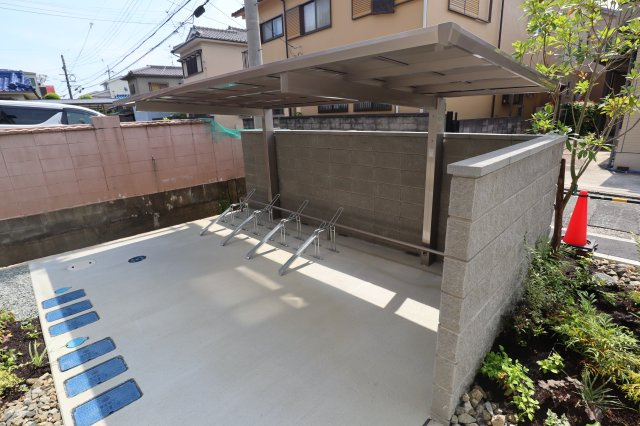 Ｖｉａ　Ｓｏｌｅ　ＢＥＲＥＯ（ヴィアソーレ　ベレオ）の駐車場